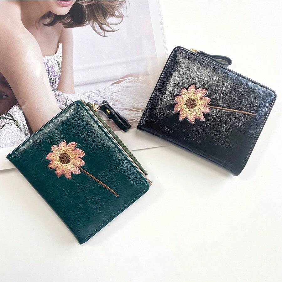 Women’s Short Wallet with Sunflower Embroidery – Retro Fashion Zipper Coin Purse