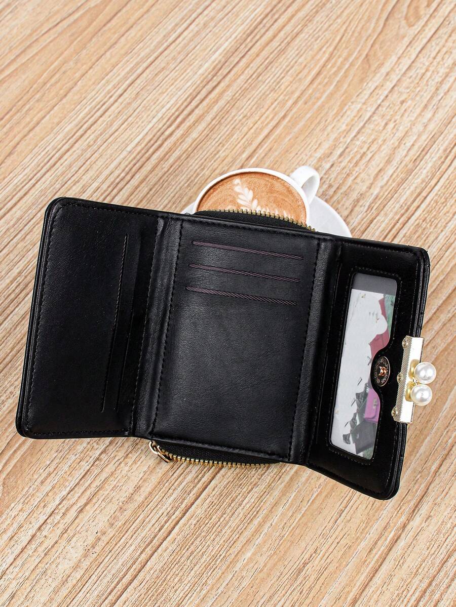 Women’s Quilted Faux Pearl Clip Wallet – 2-in-1 Rhombic Pattern Coin & Card Holder with Wrist Strap