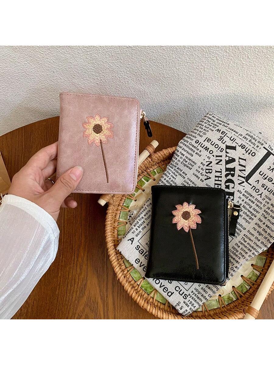 Women’s Short Wallet with Sunflower Embroidery – Retro Fashion Zipper Coin Purse